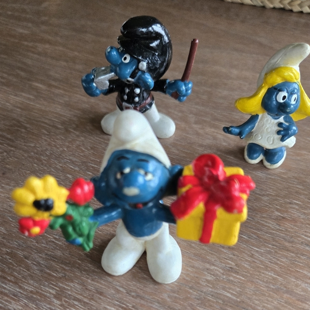 Smurfs Vintage Lot PVC Toy Figurine 1980 Schleich Peyo Clown Collect Nostalgia - Picture 3 of 11